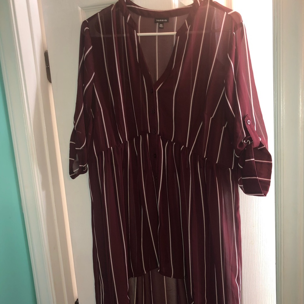 Garnet, black and white high low tunic